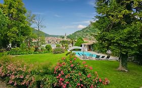 Villa Rhôna